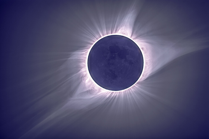 張玉文-日全食中的日冕1